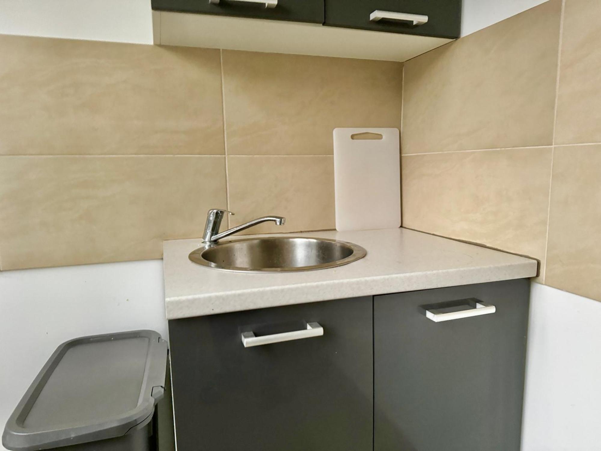 Stylish Schonbrunn Apartments With Free Parking Відень Екстер'єр фото