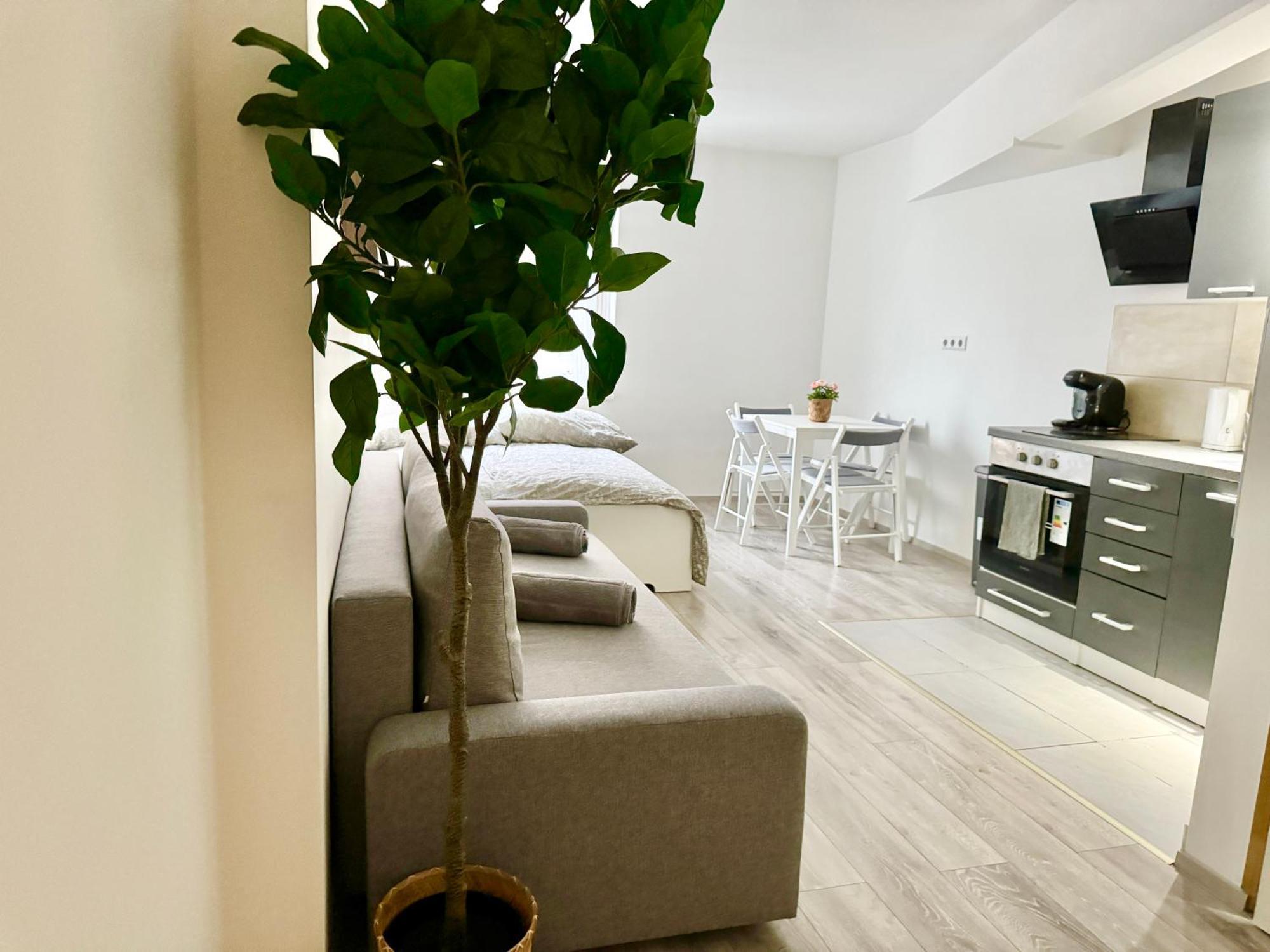 Stylish Schonbrunn Apartments With Free Parking Відень Екстер'єр фото