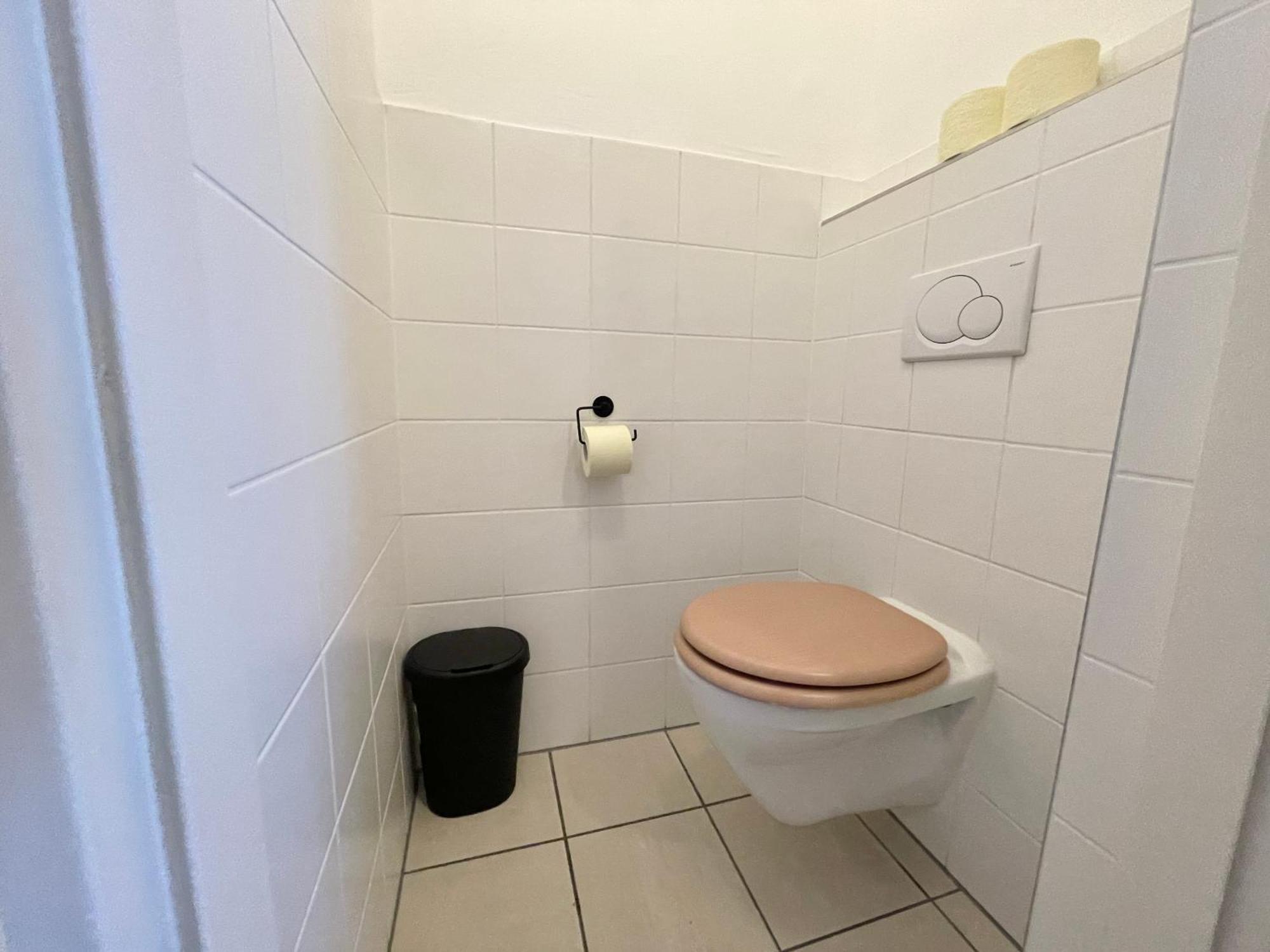 Stylish Schonbrunn Apartments With Free Parking Відень Екстер'єр фото