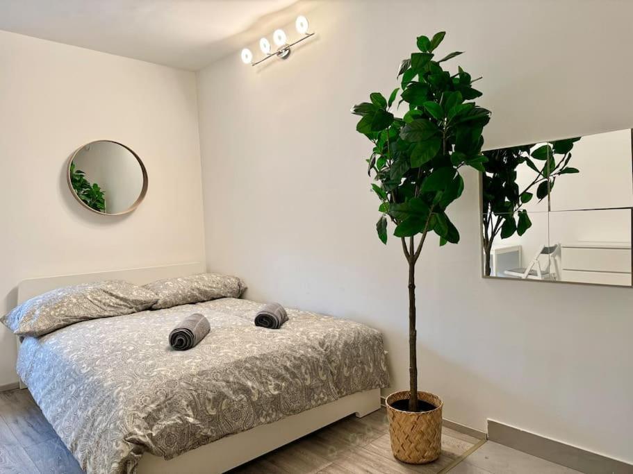 Stylish Schonbrunn Apartments With Free Parking Відень Екстер'єр фото